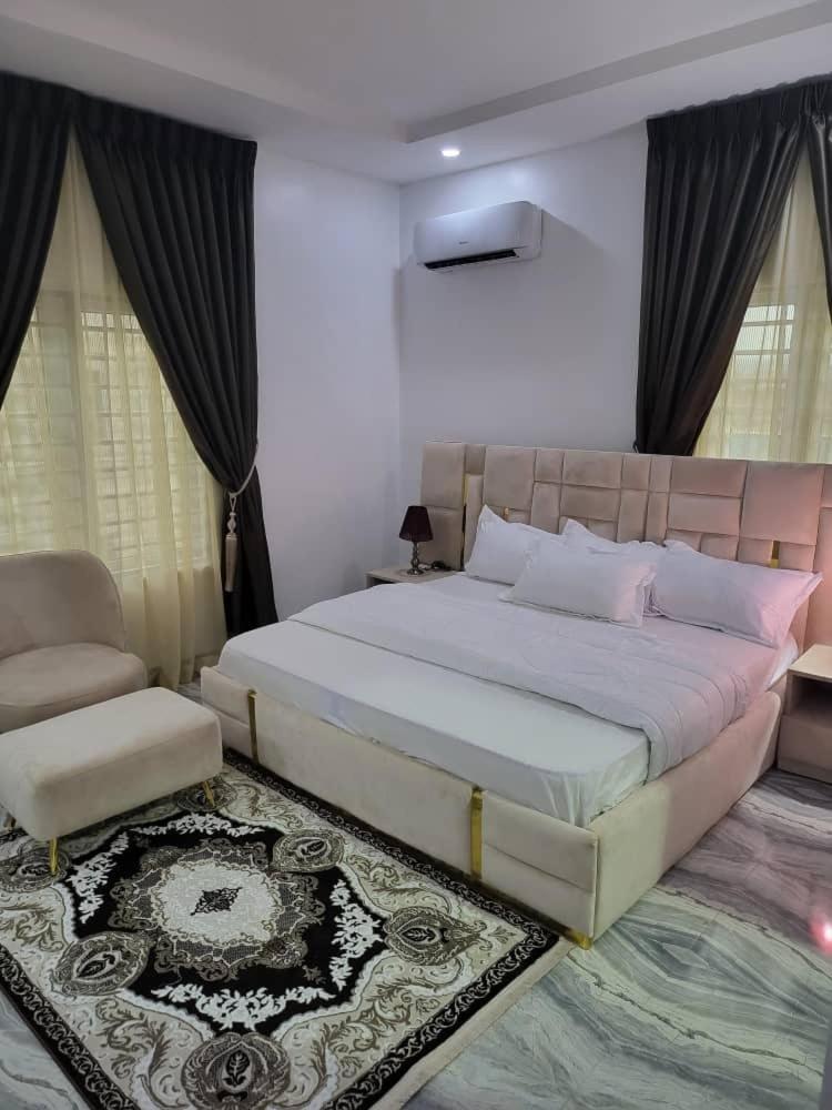 De-Omega Homes - Serviced Apartment Jahi, Abuja Luaran gambar